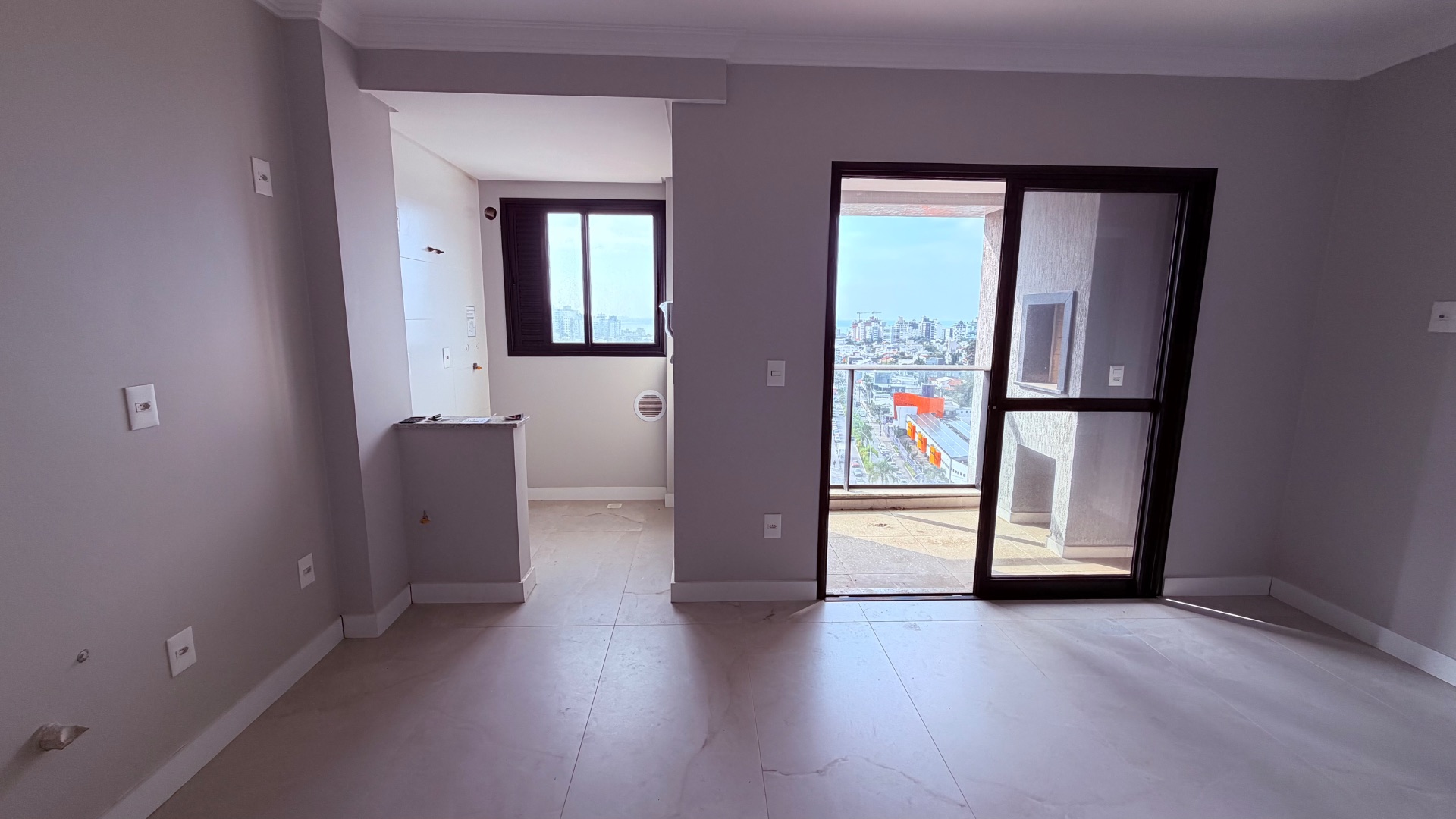 Apartamento 2 Dormitórios à Venda na Praia Brava | Costa Rica Residence | Itajaí 3