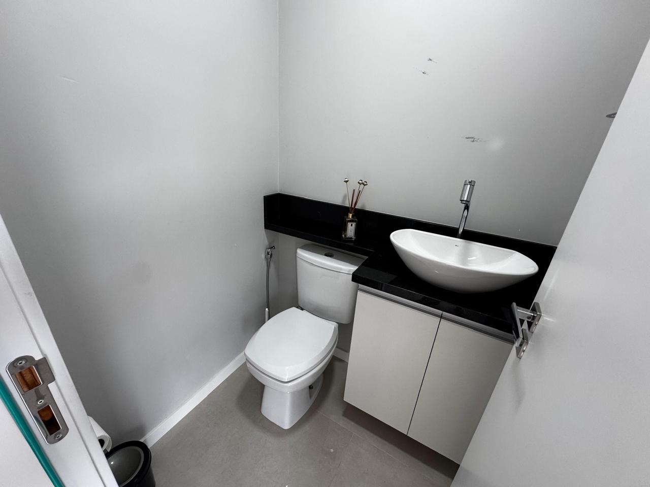 Apartamento para locação no Edifício Lago Moraine, em Itajaí 6
