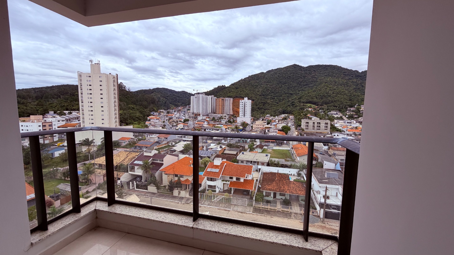 Apartamento 2 suites no Bairro Fazenda 7