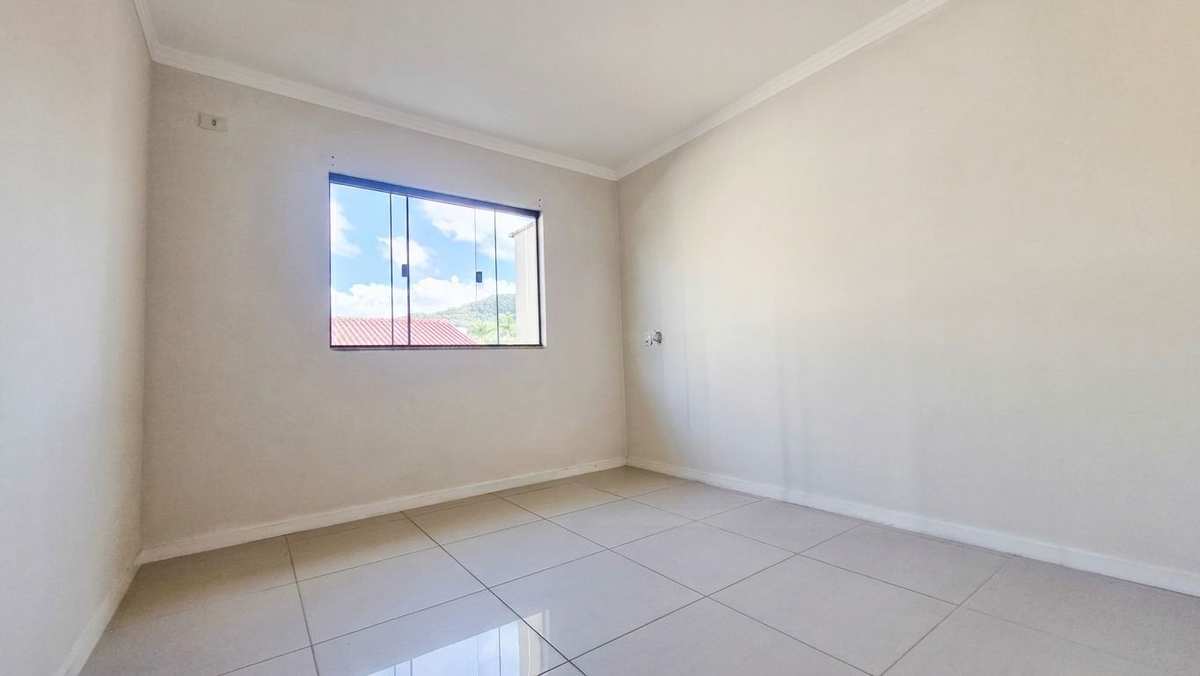 Casa em condomínio | 3 Dormitórios, 1 Suíte, 148 m² e 2 Vagas | Nações 12