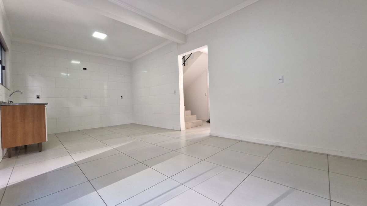 Casa em condomínio | 3 Dormitórios, 1 Suíte, 148 m² e 2 Vagas | Nações 7