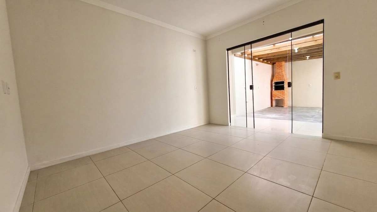 Casa em condomínio | 3 Dormitórios, 1 Suíte, 148 m² e 2 Vagas | Nações 8